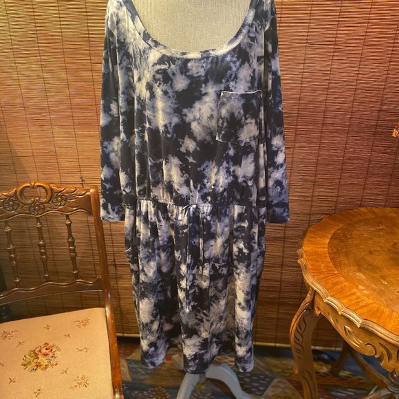 Cato Dresses & Skirts - CATO Beautiful Blue & White Dress with Drawstring Waist Long Sleeves 26/28W EUC